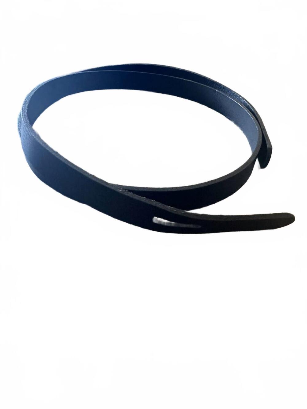 NEW WILD CARROT leather wrap belt in black